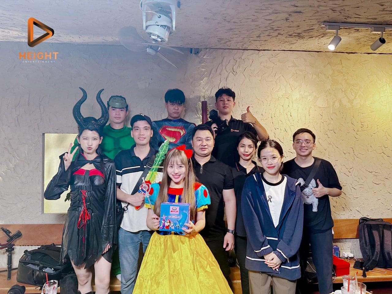 Giải Pháp Booking KOC Trọn Gói: Tại Sao Height Media Là "Vùng Xanh" An Toàn Cho Doanh Nghiệp?